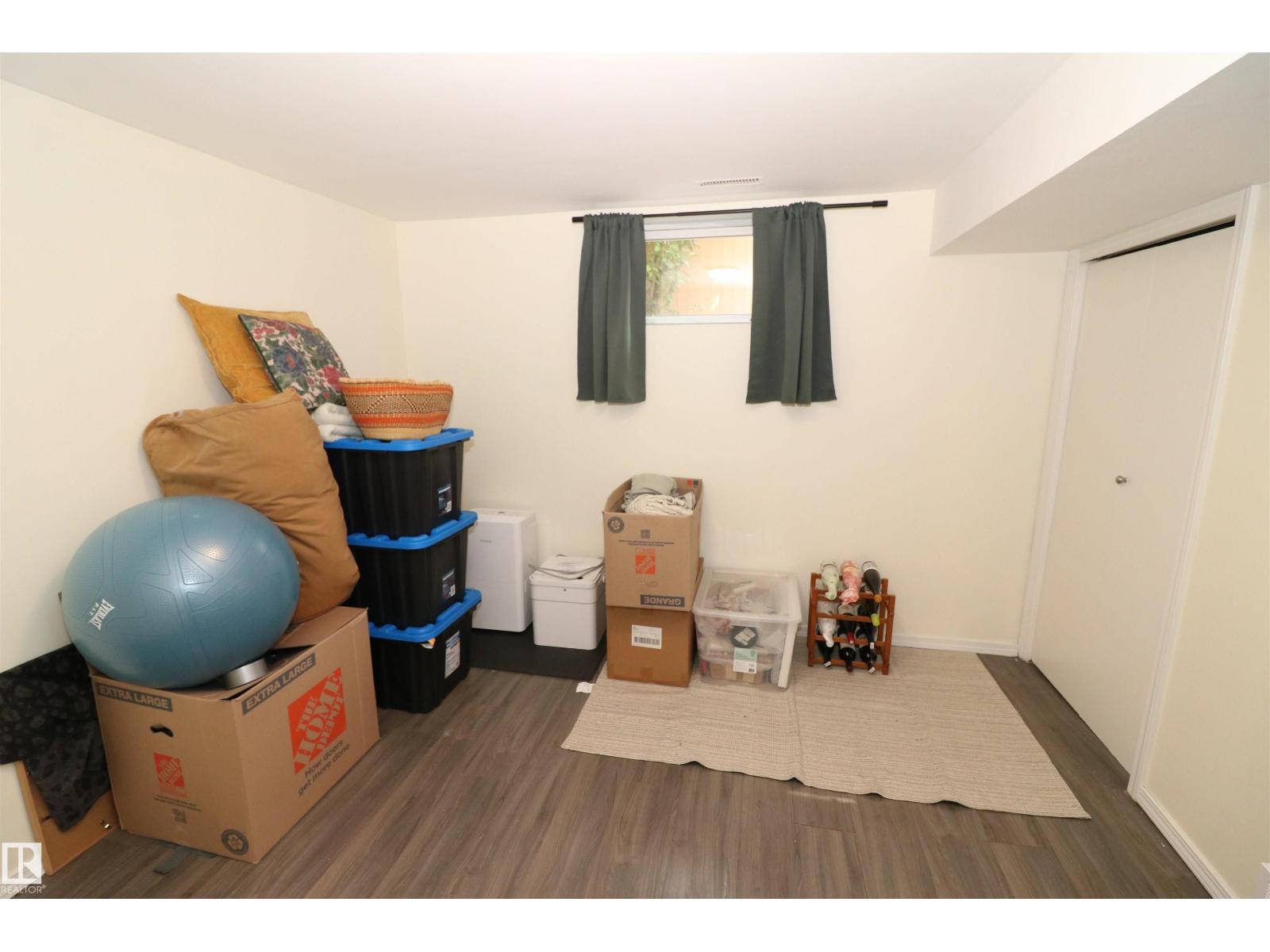 8620 79 ST NW - 49