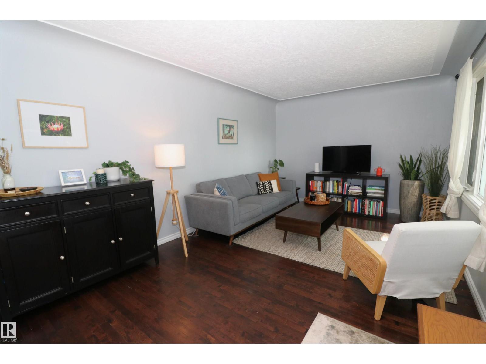 8620 79 ST NW - Image 6
