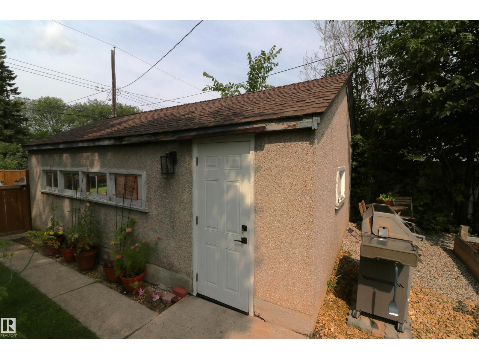 8620 79 ST NW - Image 62