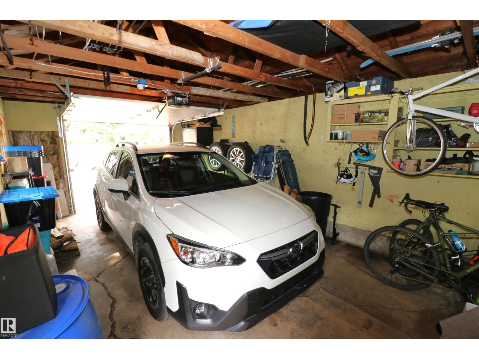 8620 79 ST NW - 64