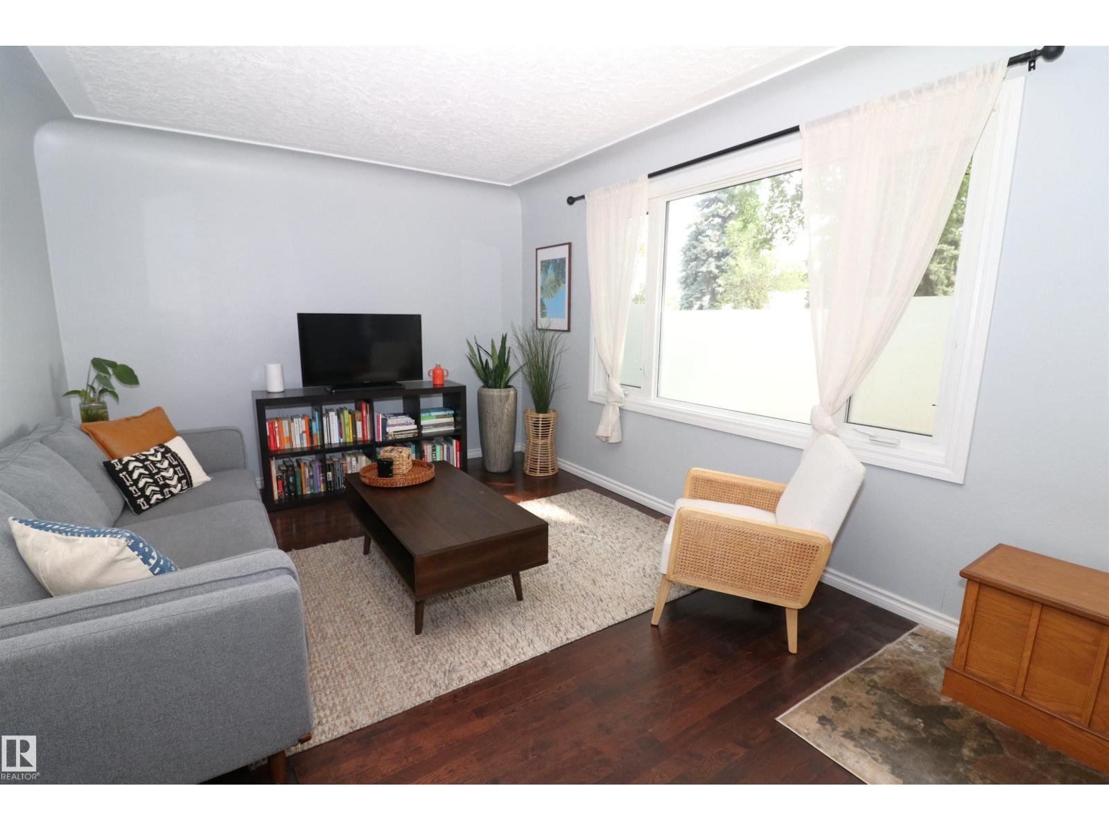 8620 79 ST NW - Image 7