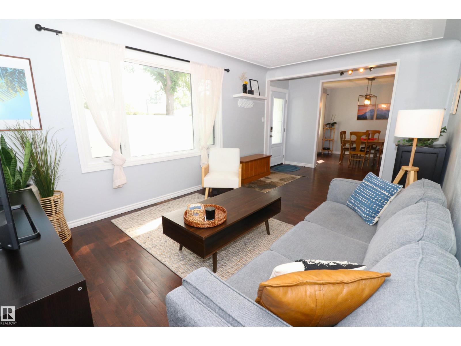 8620 79 ST NW - Image 8