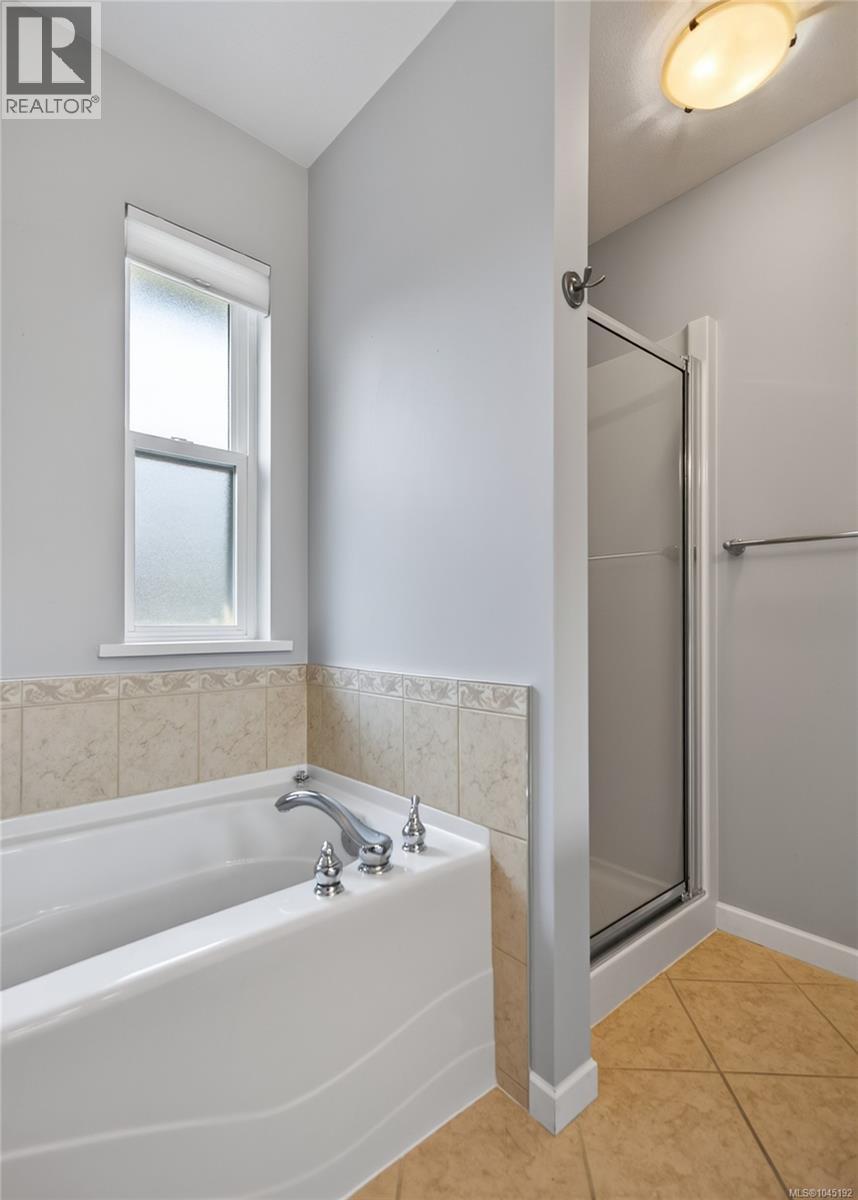 #126 2077 St. Andrews Way - 36