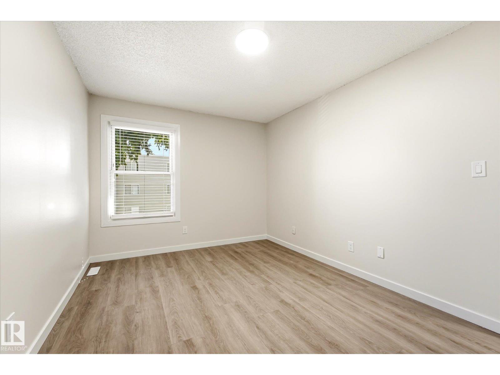 18439 66 AV NW - Image 19