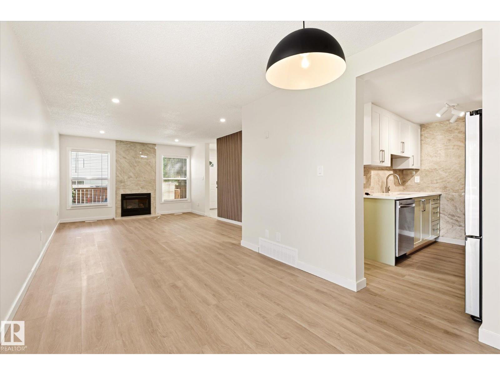 18439 66 AV NW - Image 6