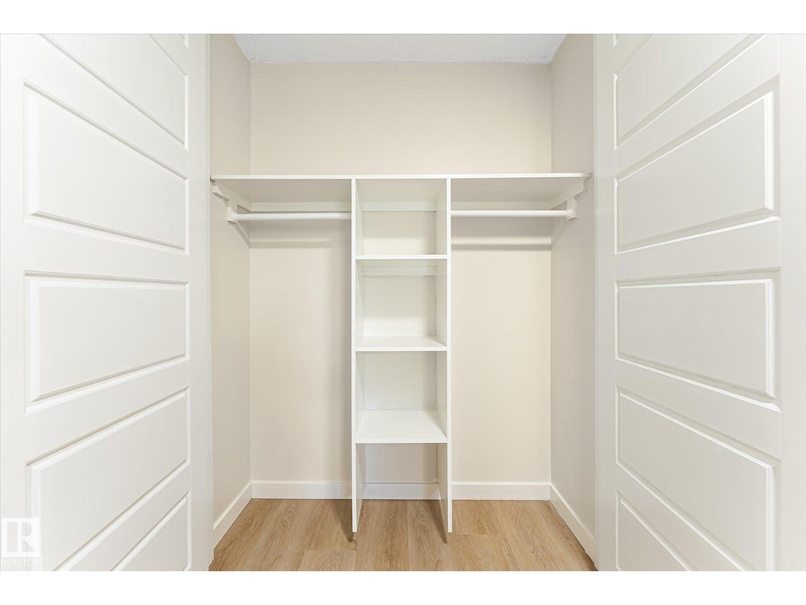 18439 66 AV NW - Image 24