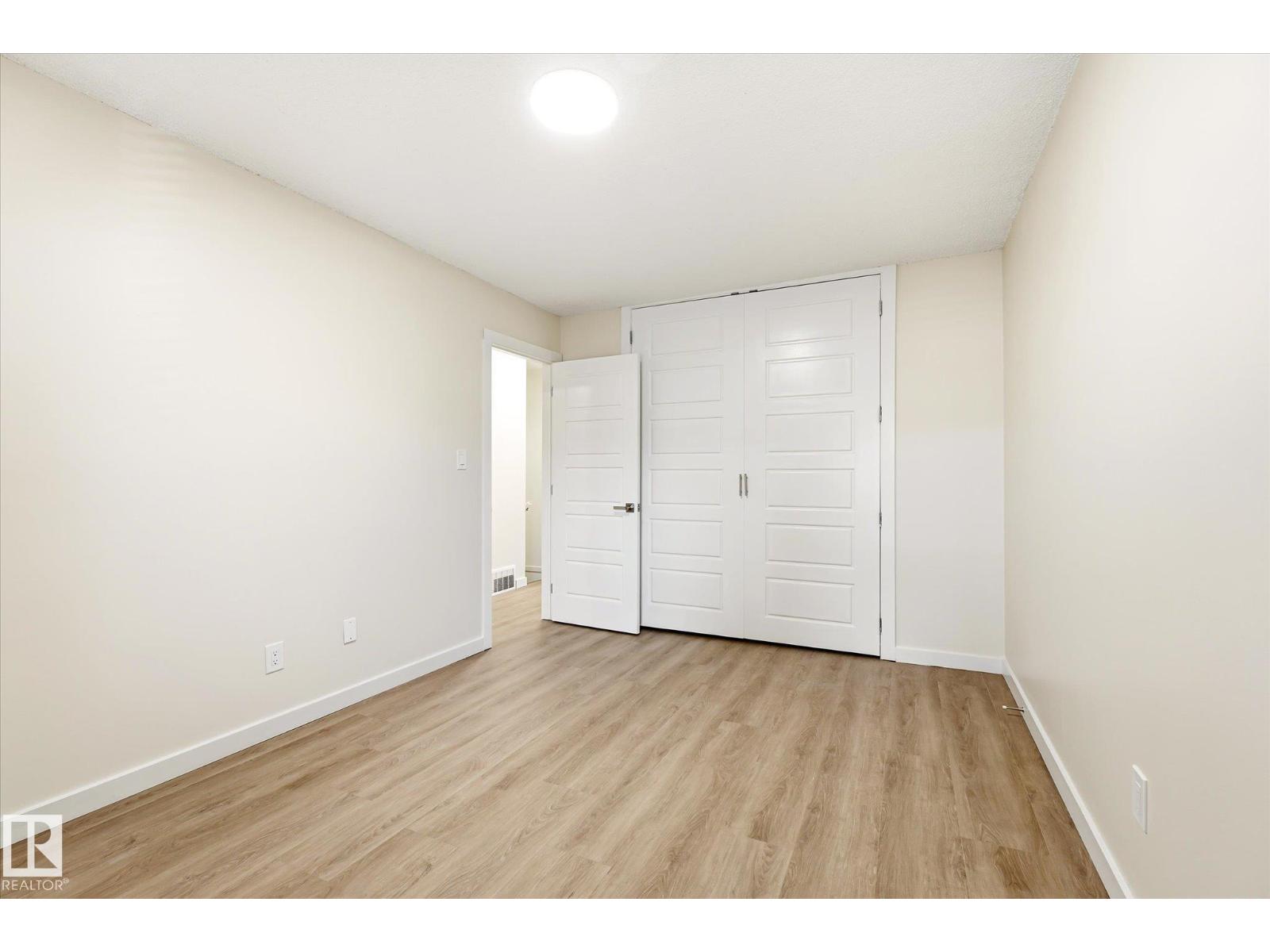 18439 66 AV NW - 20