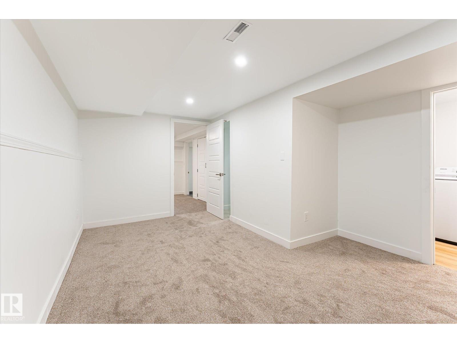 18439 66 AV NW - 34