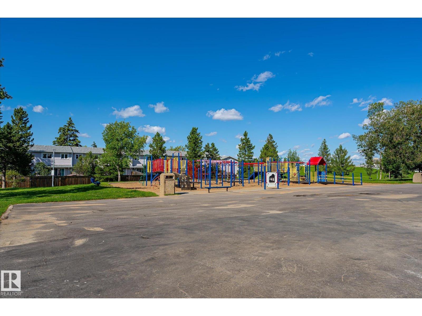 18439 66 AV NW - Image 48