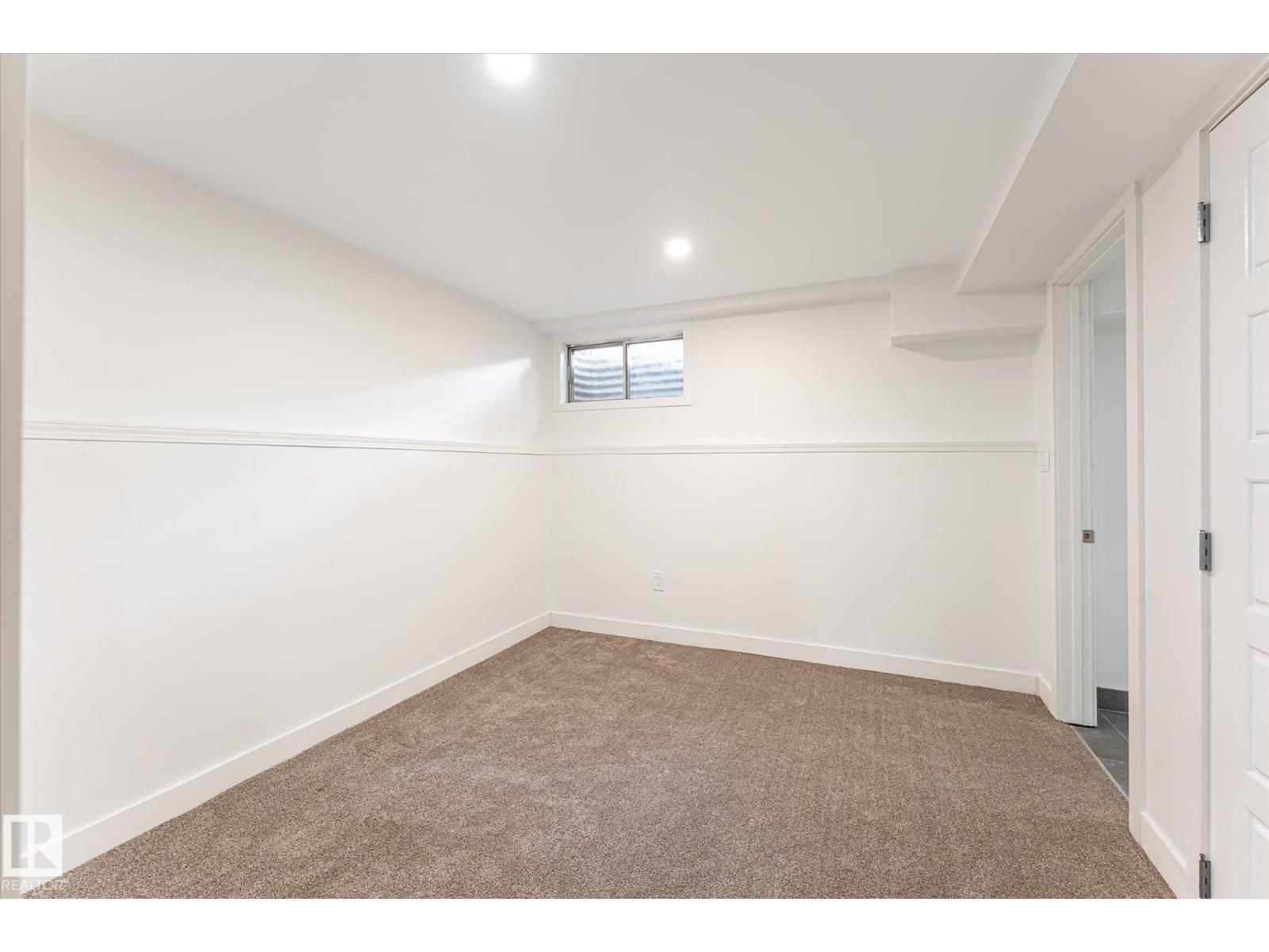 18439 66 AV NW - 36