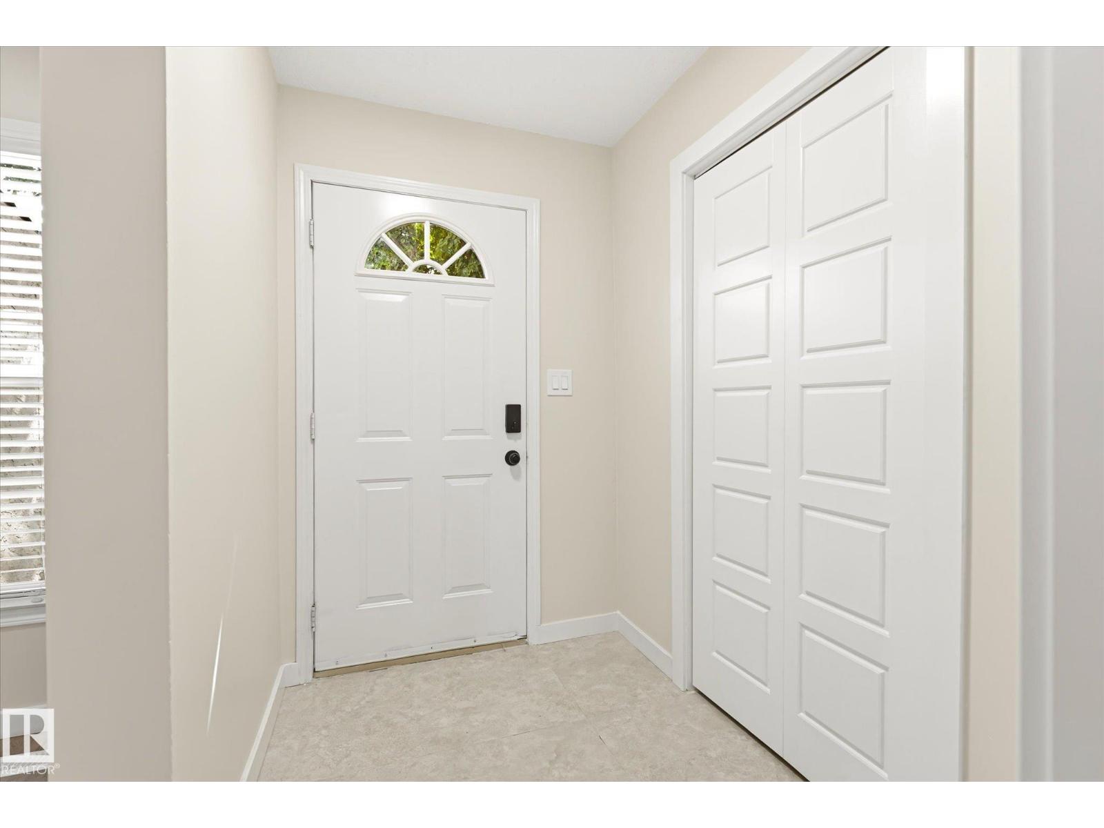 18439 66 AV NW - Image 15