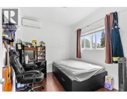 3796 Price Street, Burnaby, BC V5G2K8 Photo 11