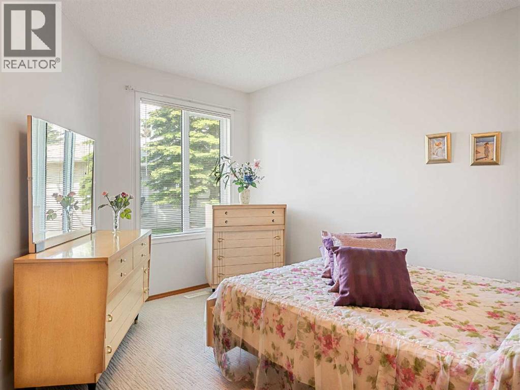 277 Arbour Cliff Close NW - 22