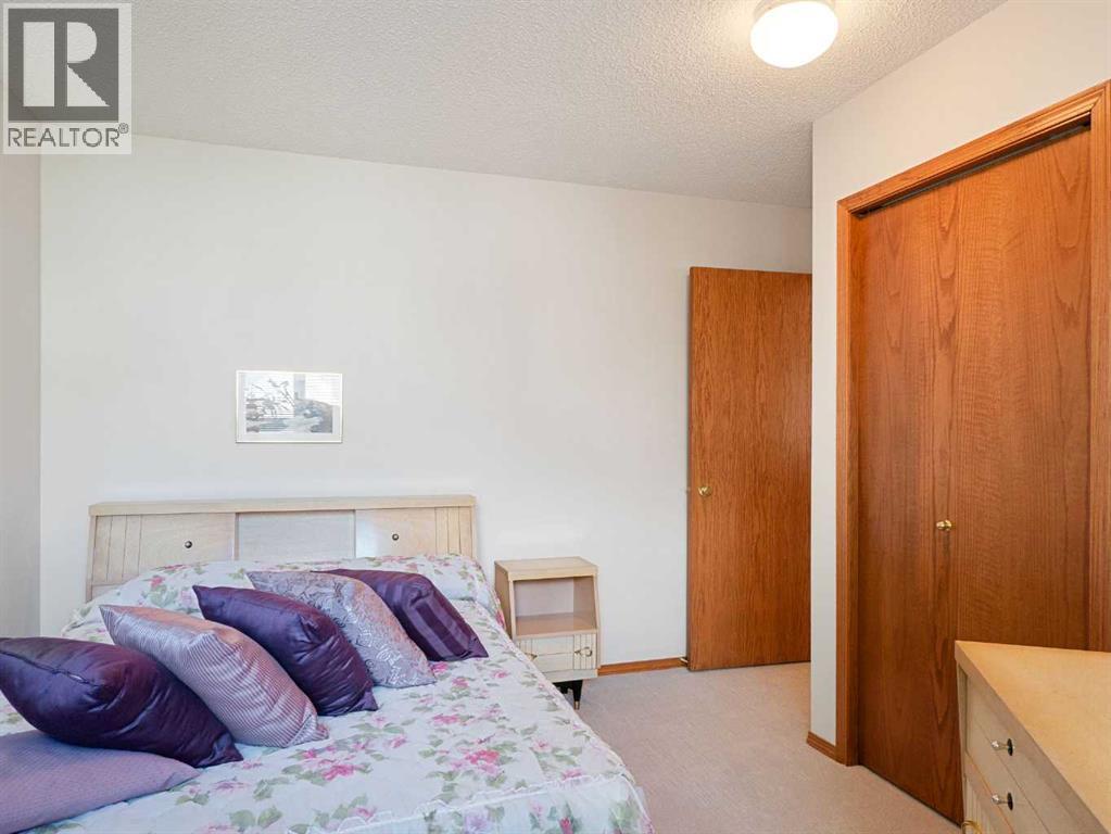 277 Arbour Cliff Close NW - 23