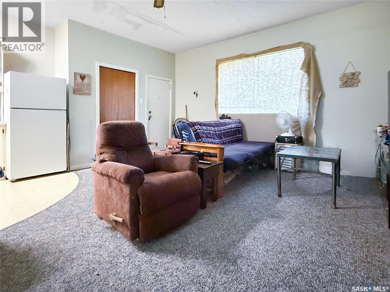 161 5th AVENUE NE - Image 20