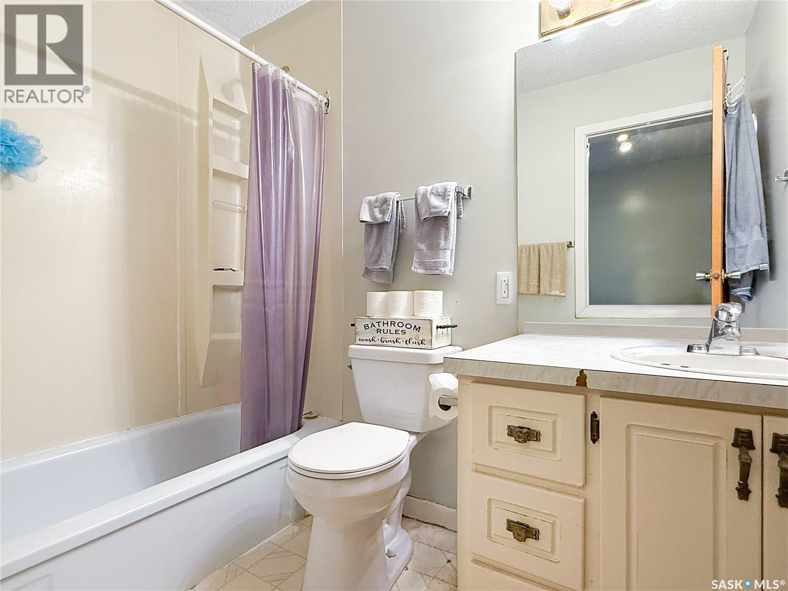 161 5th AVENUE NE - 22