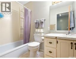 161 5th Avenue Ne, Swift Current, SK S9H2L1 Photo 22