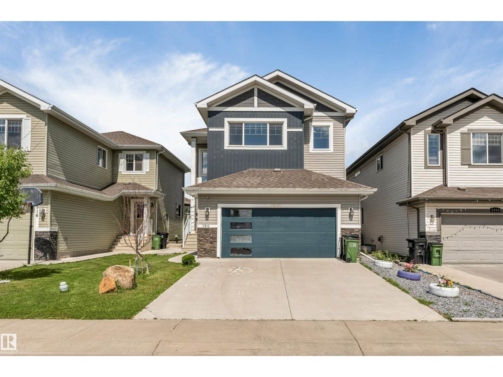 2912 12 AV NW - 1