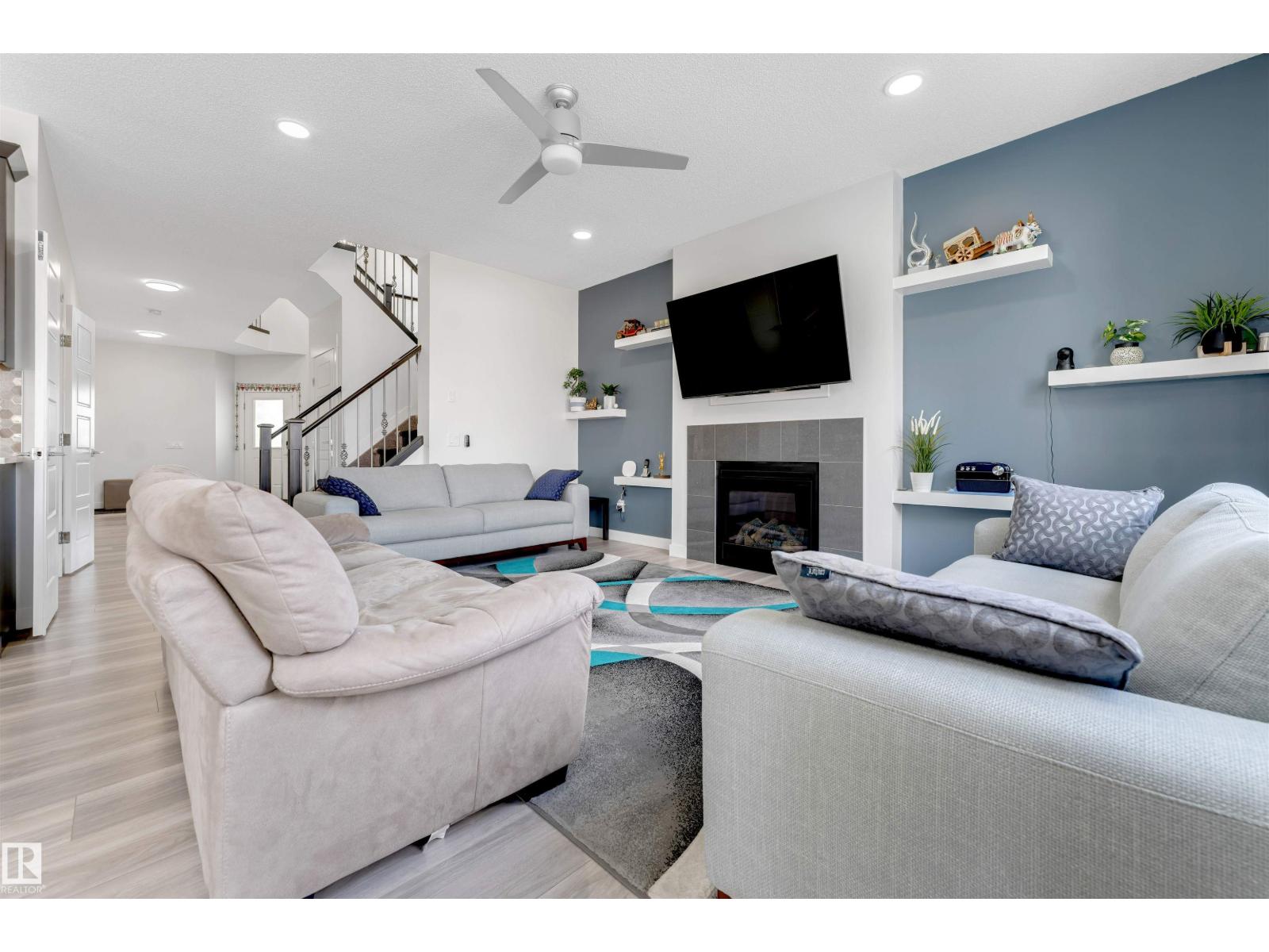 2912 12 AV NW - 19