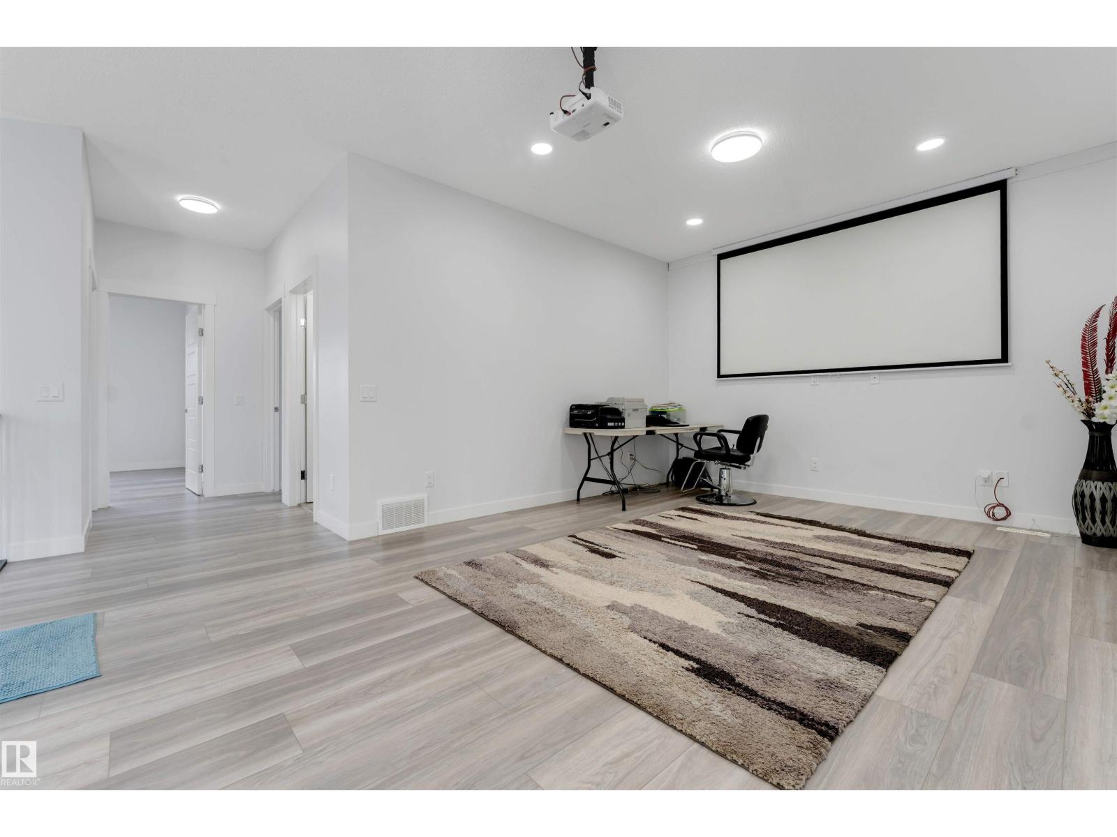 2912 12 AV NW - 22