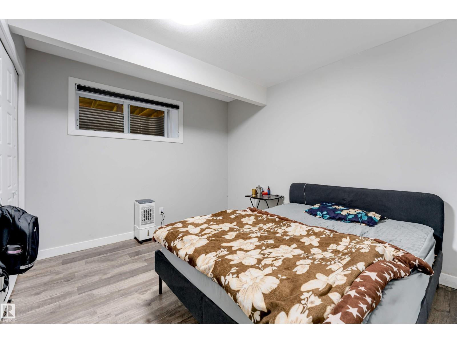 2912 12 AV NW - Image 41