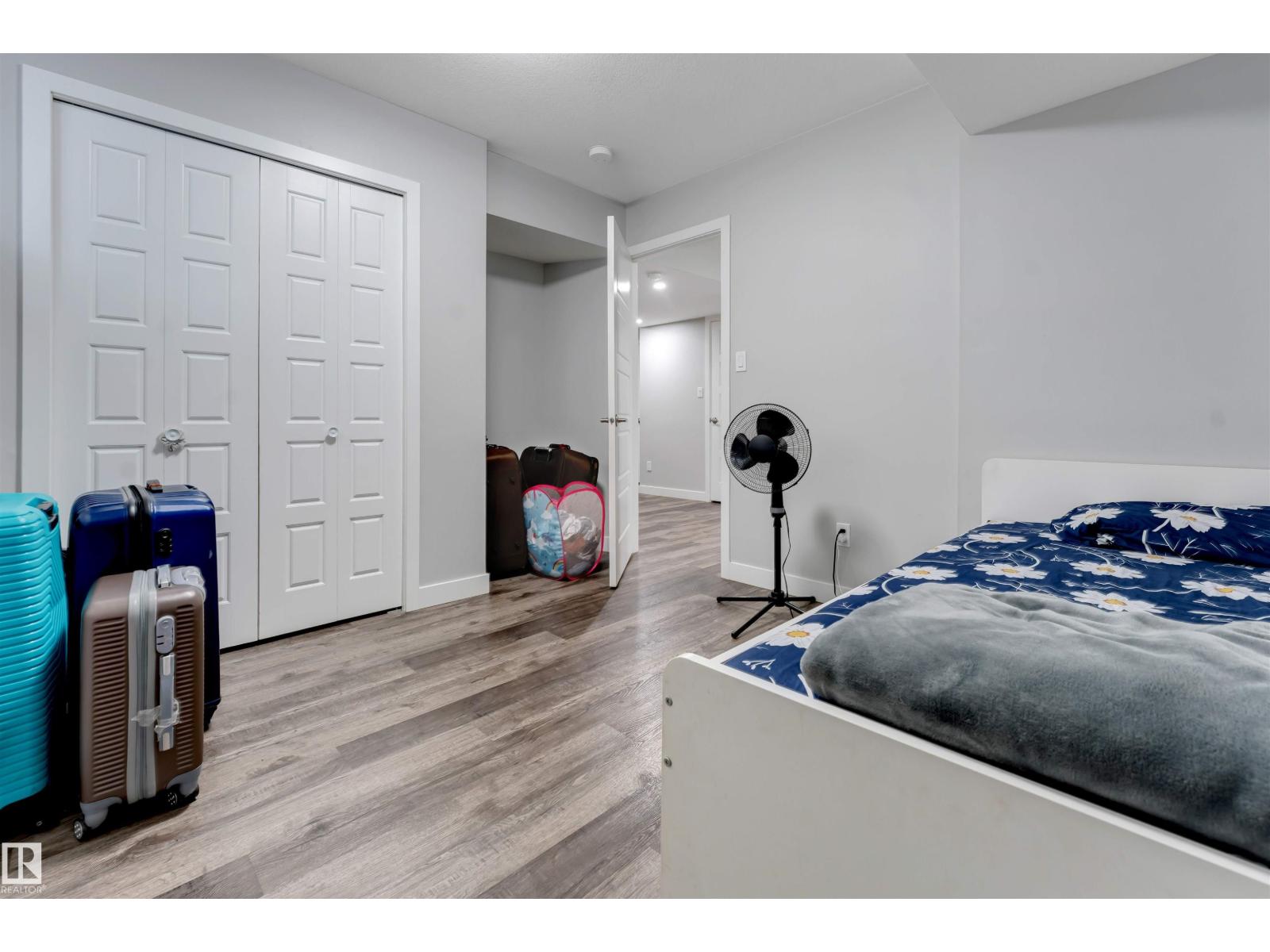 2912 12 AV NW - Image 45