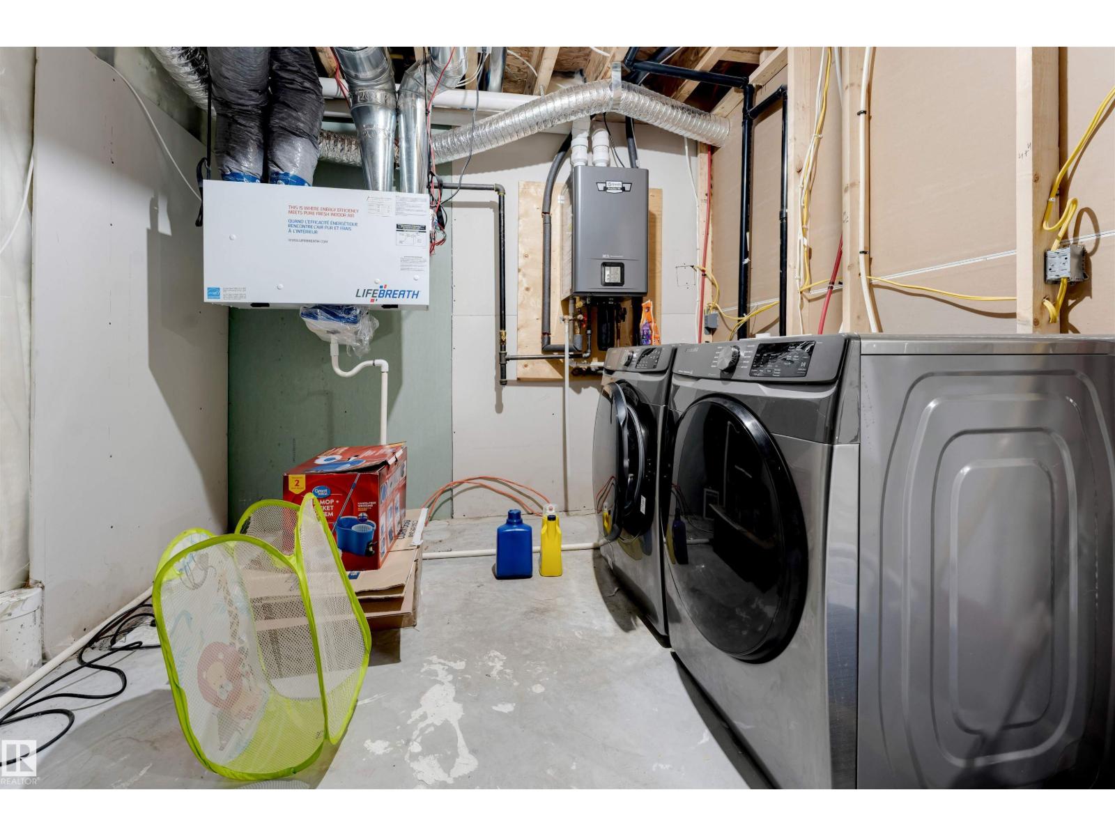 2912 12 AV NW - Image 48