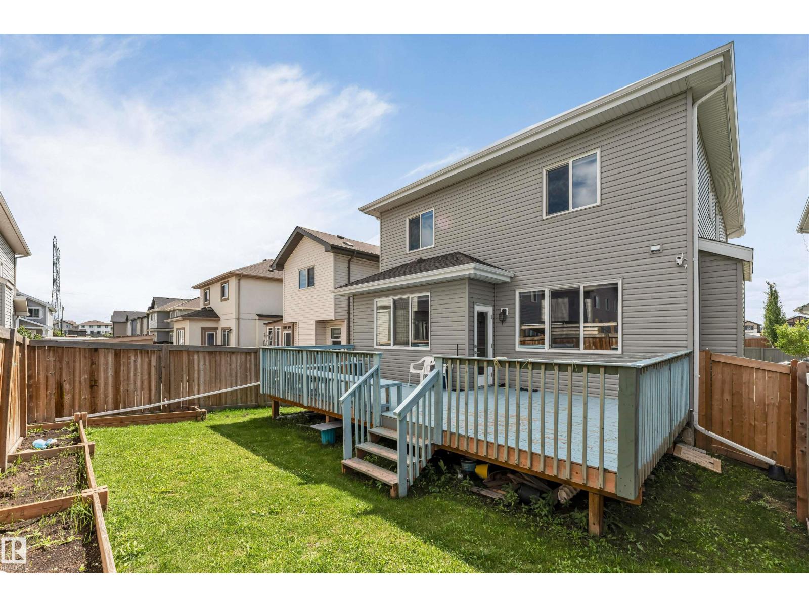 2912 12 AV NW - 51