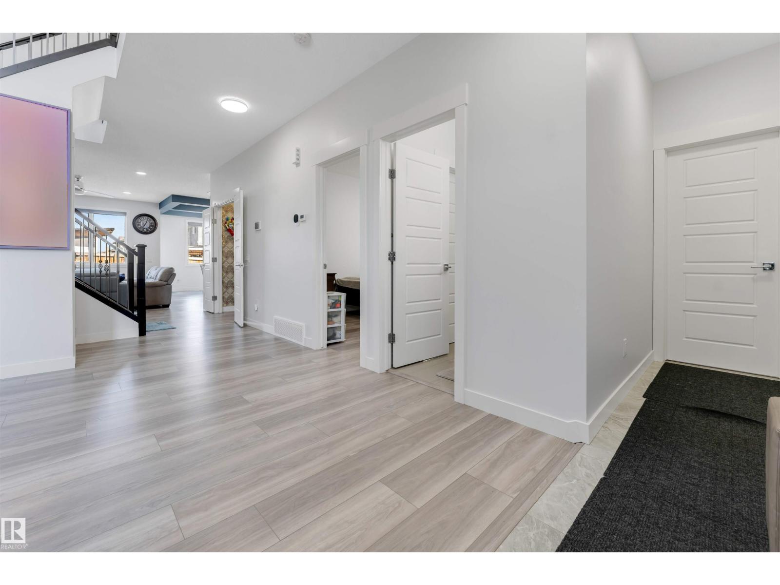 2912 12 AV NW - Image 7