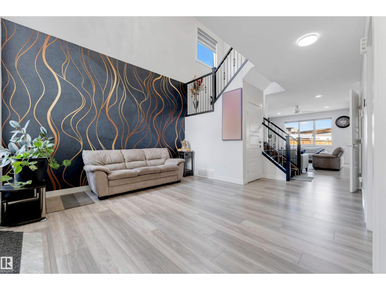 2912 12 AV NW - Image 8