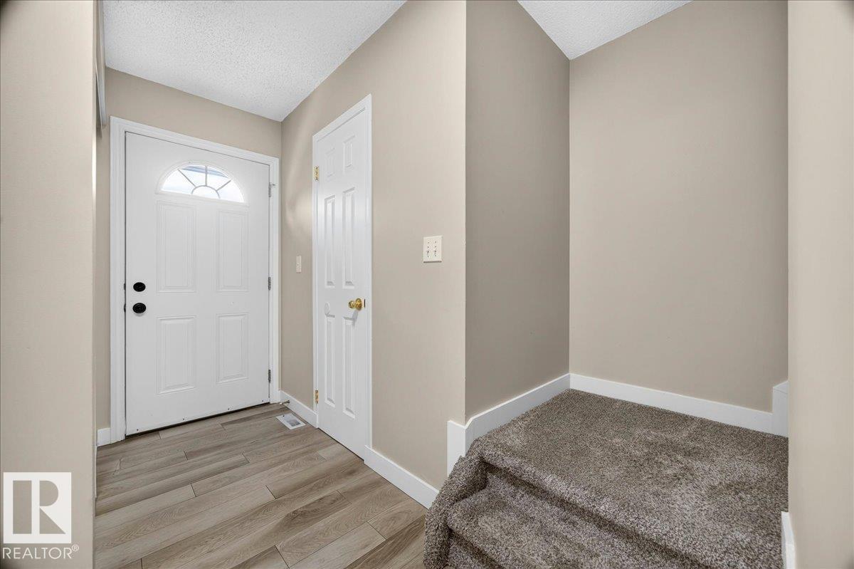 #23 10453 20 AV NW - Image 8
