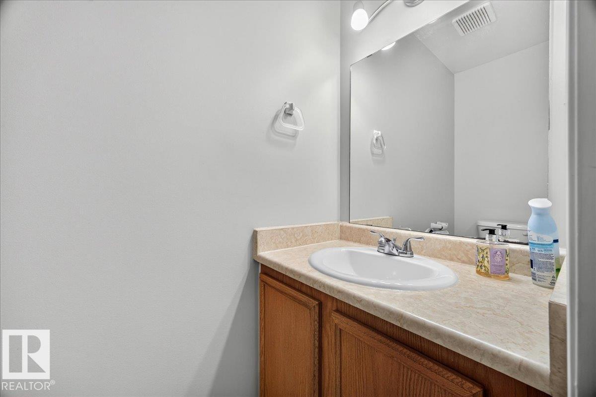#23 10453 20 AV NW - Image 38