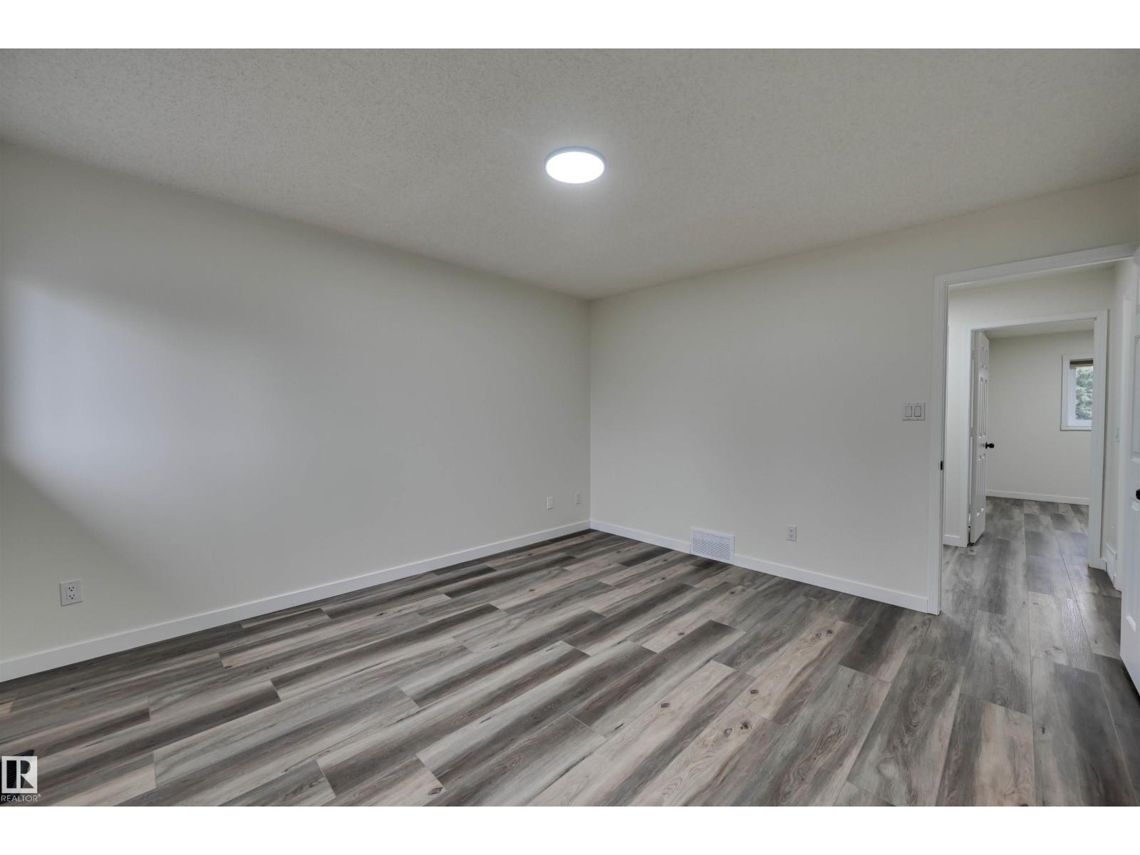 5507 179 ST NW - 37