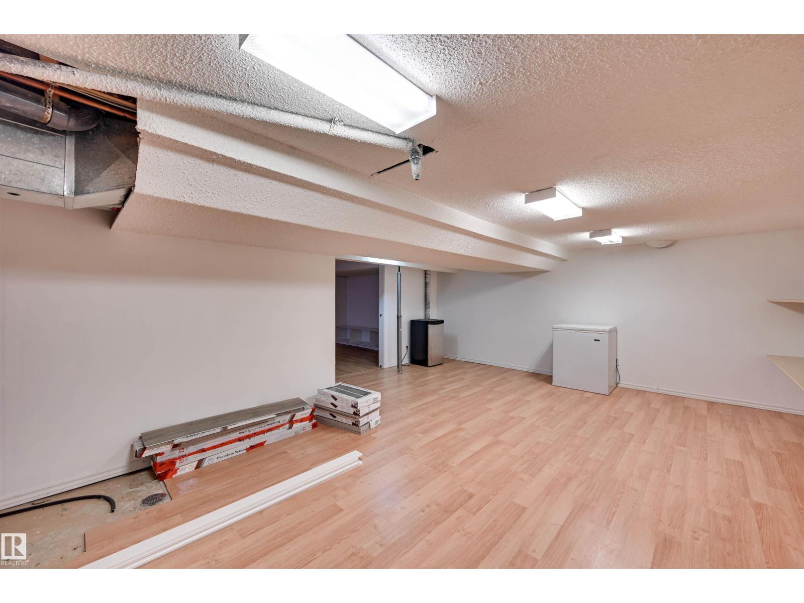 5507 179 ST NW - 48