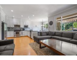 14775 59a Avenue, Surrey, BC V3S0R6 Photo 6