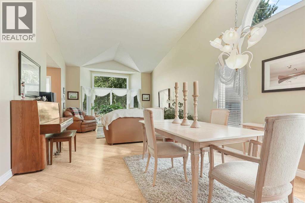 82 Sherwood Boulevard W - 6