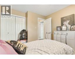 82 Sherwood Boulevard W, Lethbridge, AB T1K6E9 Photo 25