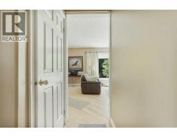 3pc Bathroom - 82 Sherwood Boulevard W, Lethbridge, AB T1K6E9 Photo 11