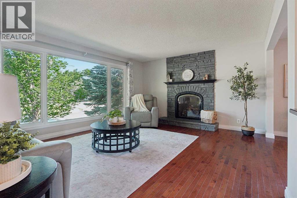 210 Dunkirk Street S - Image 6