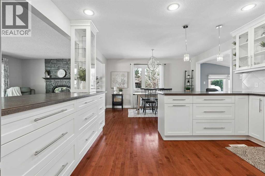 210 Dunkirk Street S - 14