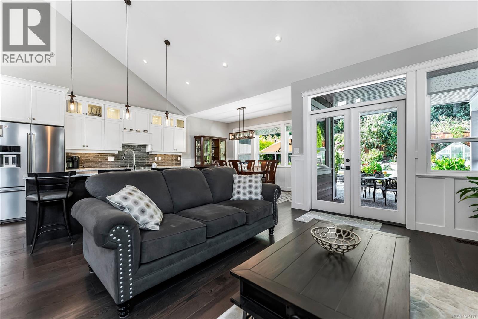 875 Pratt Rd - Image 16