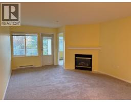 204 2045 Carrick St, Oak Bay, BC V8R2M5 Photo 11