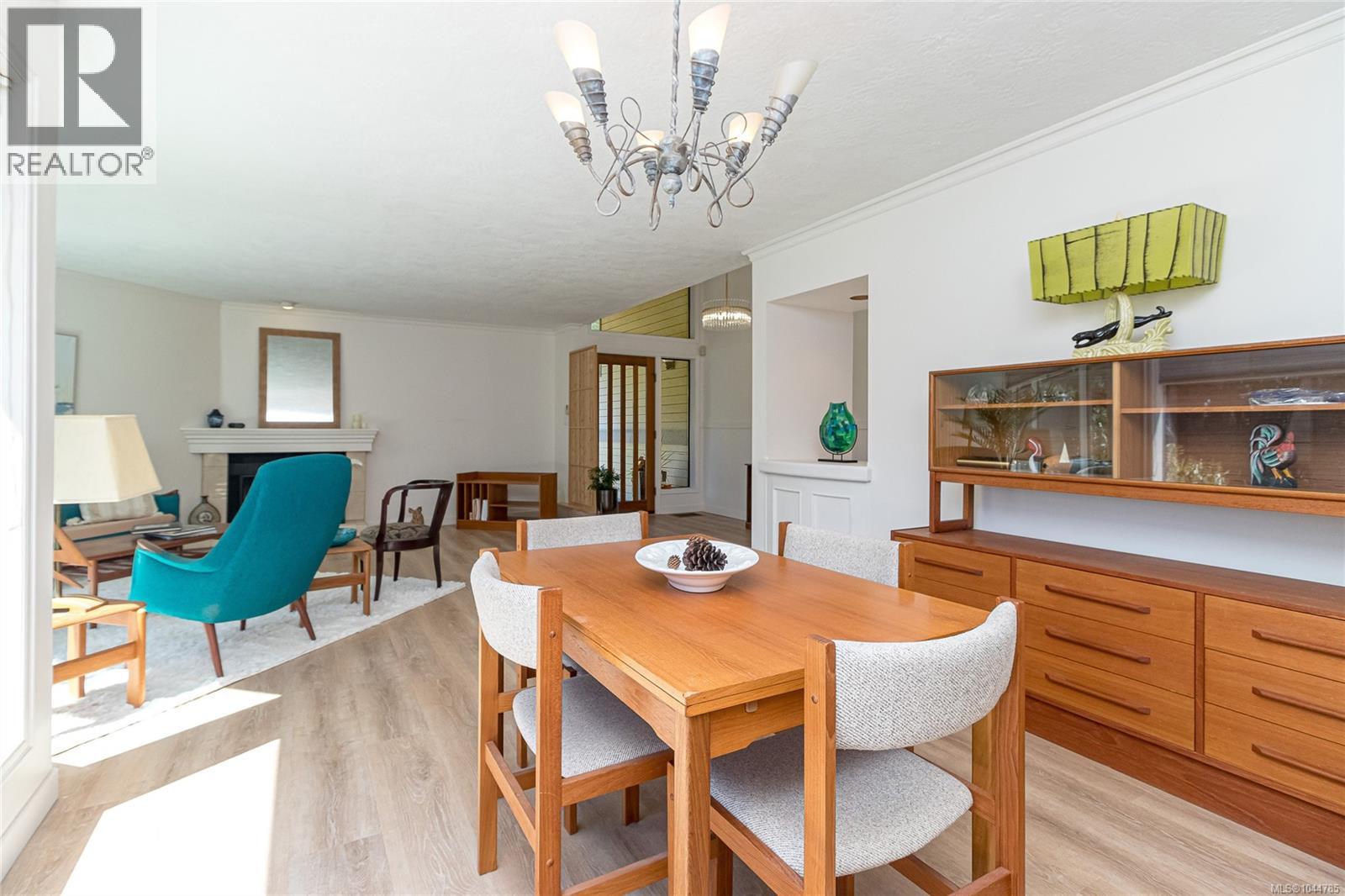 4468 Autumnwood Lane - Image 15