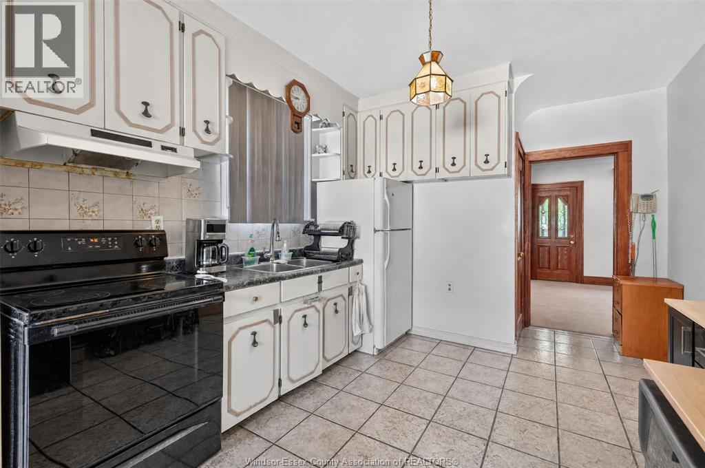 1342 Hall AVENUE - 12