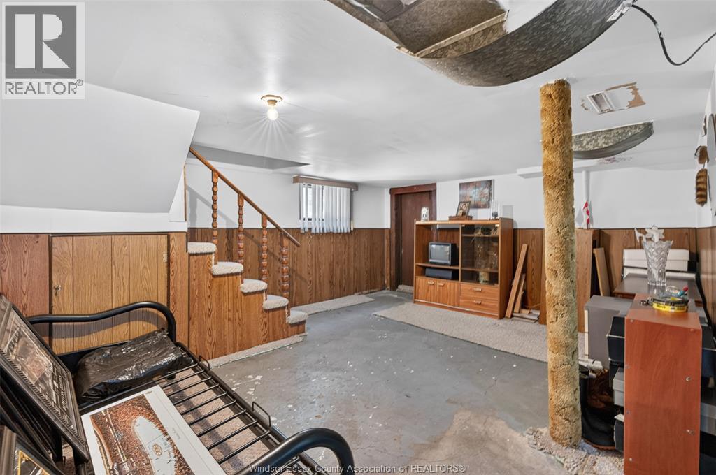 1342 Hall AVENUE - 32