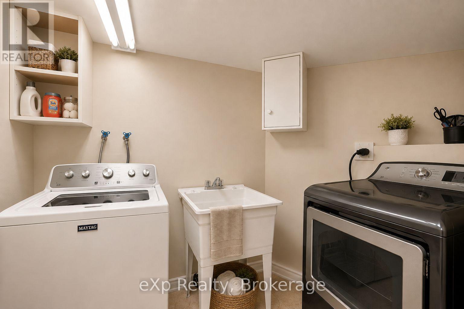 39 MATTERDALE AVENUE - Image 43