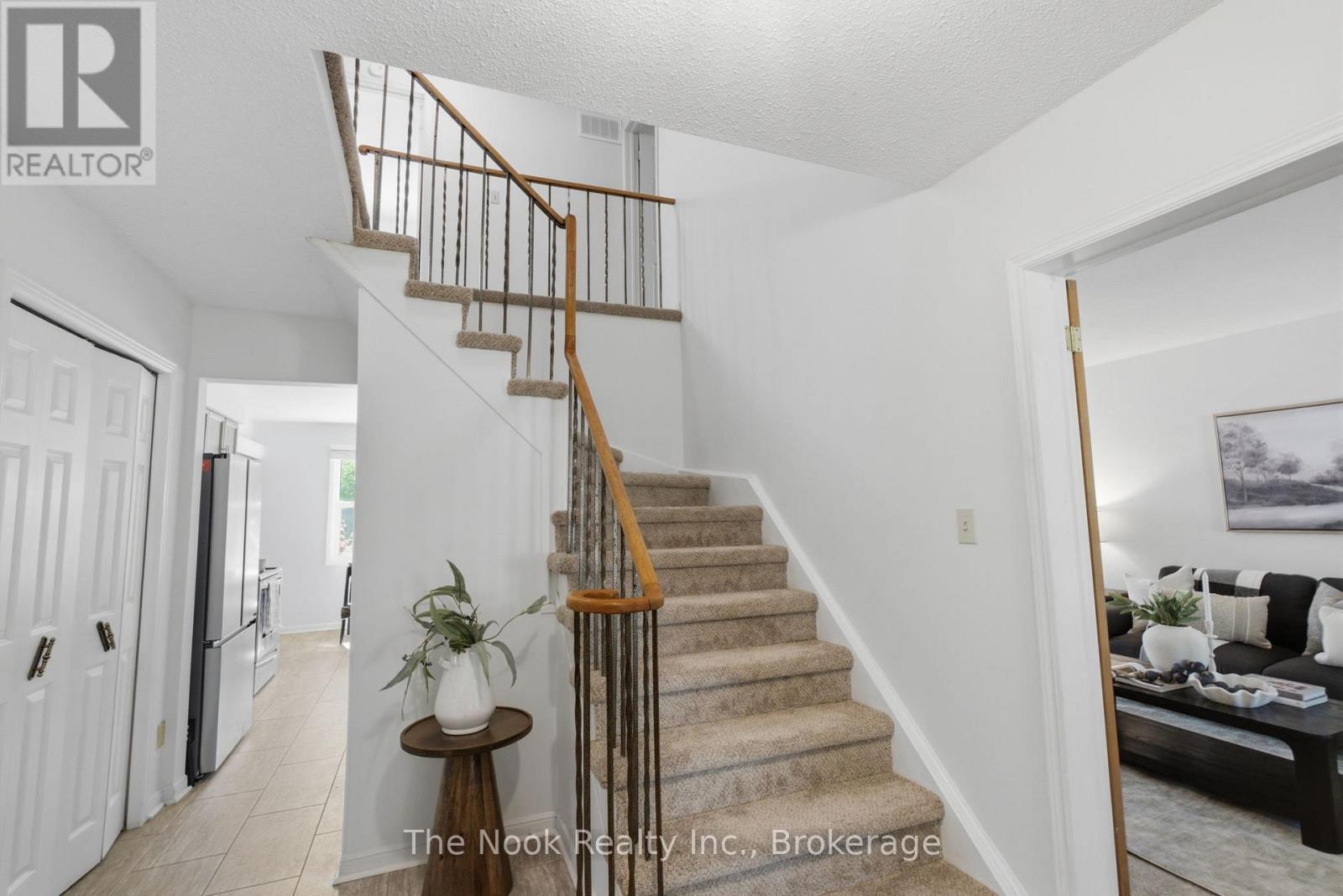 424 PRINCE OF WALES DRIVE - Image 23