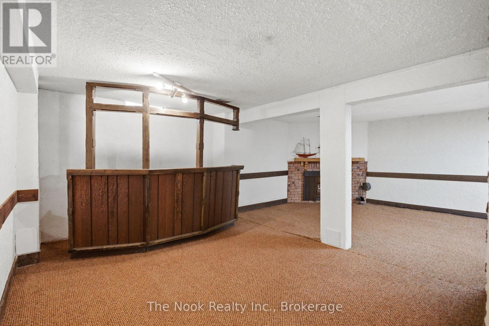 424 PRINCE OF WALES DRIVE - Image 37