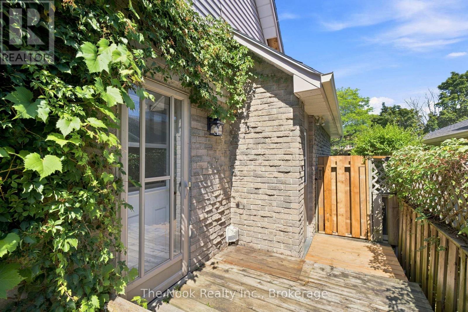 424 PRINCE OF WALES DRIVE - Image 46
