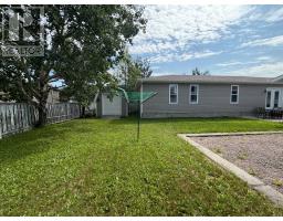 5 Davis Crescent thumbnail 11